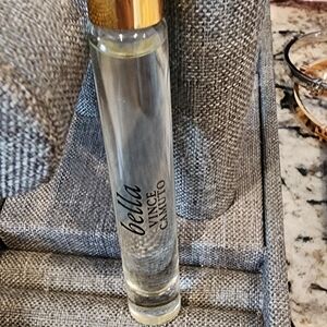 VINCE CAMUTO BELLA EAU DE PARFUM ROLLERBALL 0.2oz